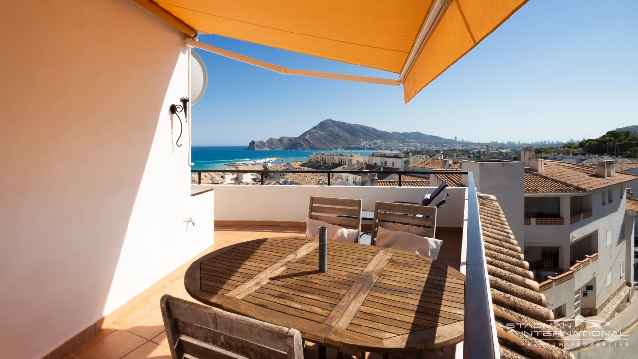 Renoviertes Duplex-Penthouse mit Meerblick in der Altstadt von Altea