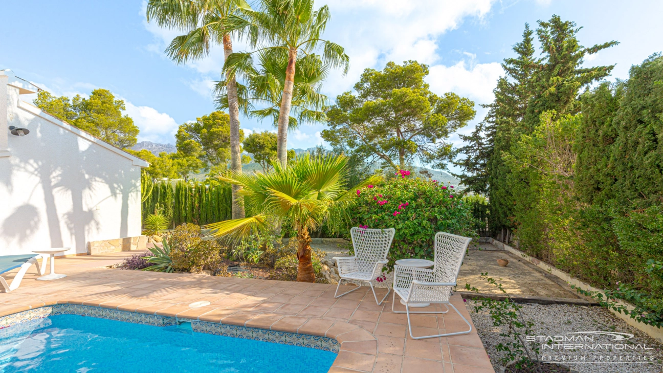 Preciosa villa Española en parcela plana Cerca de la Playa de La Olla