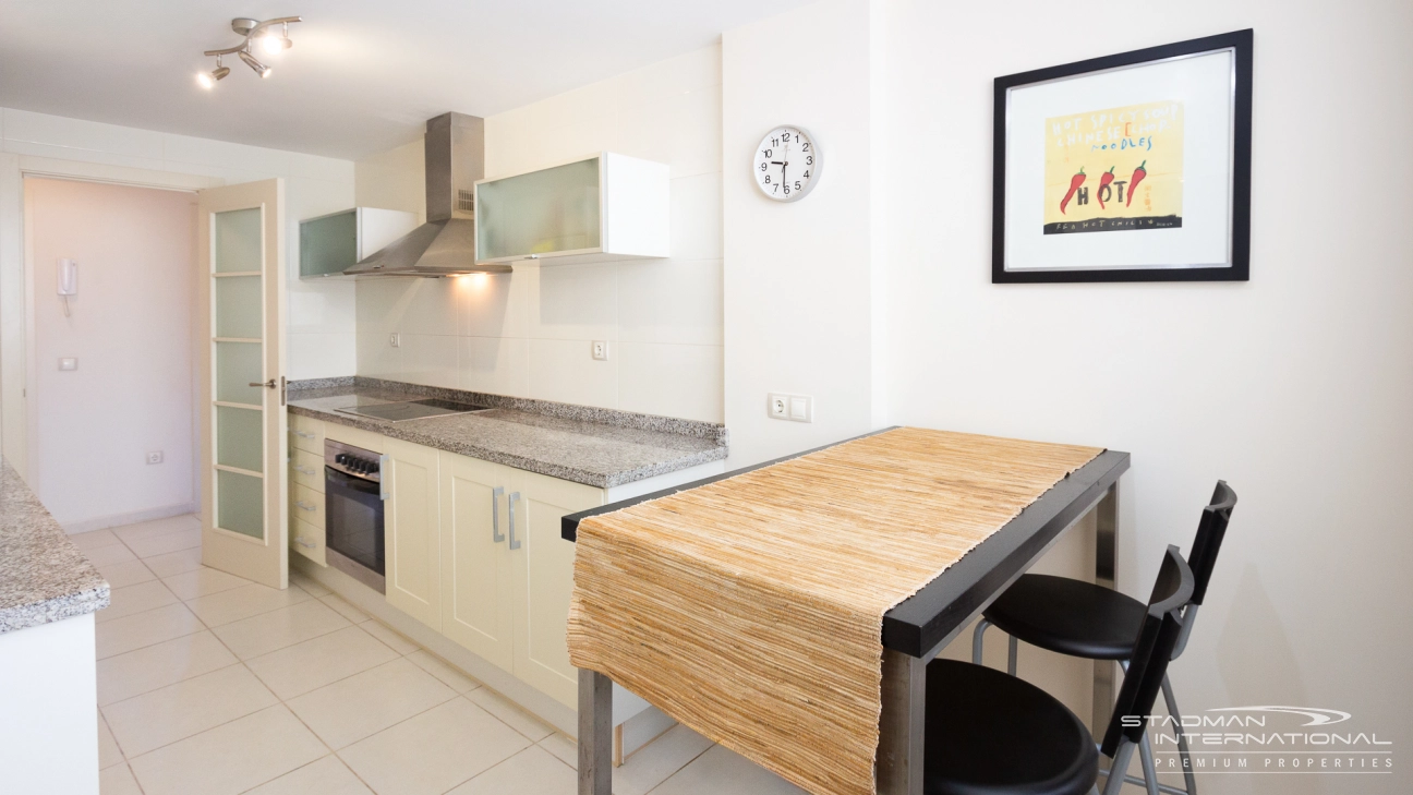 Moderne Wohnung mit Meerblick in Altea Hills
