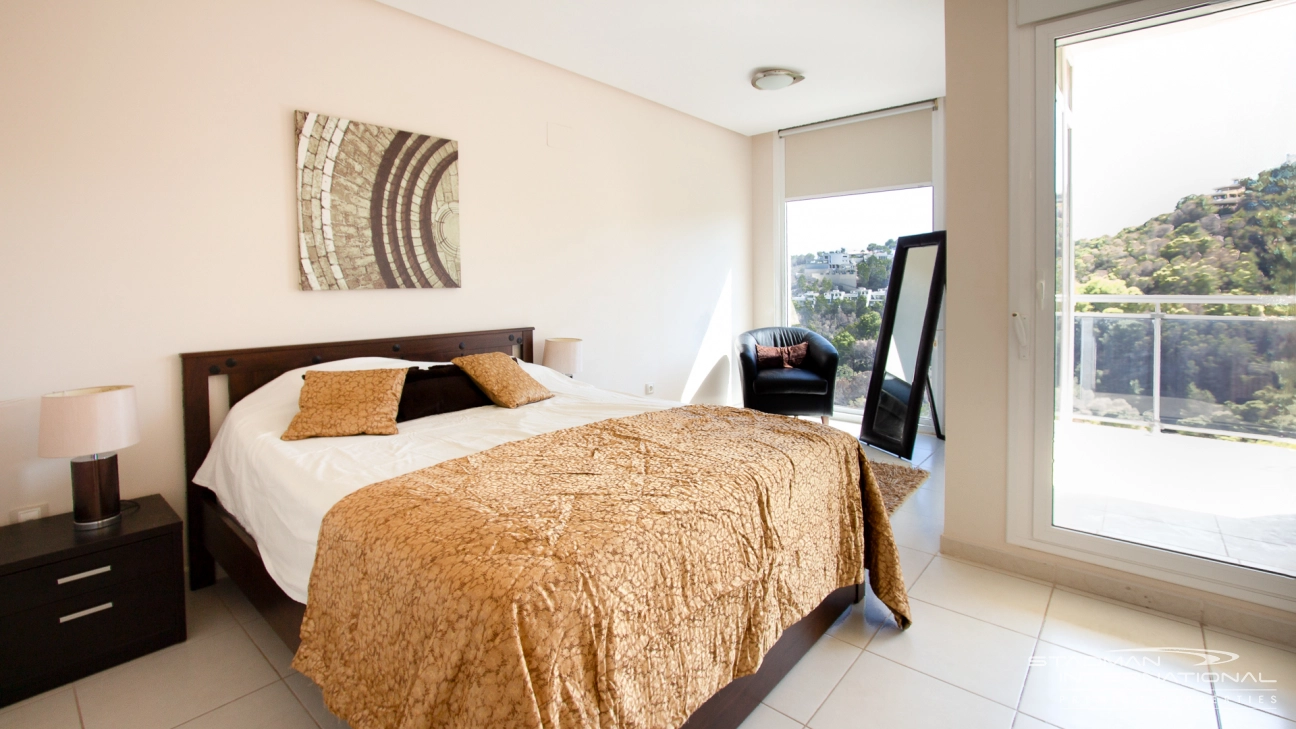 Moderne Wohnung mit Meerblick in Altea Hills
