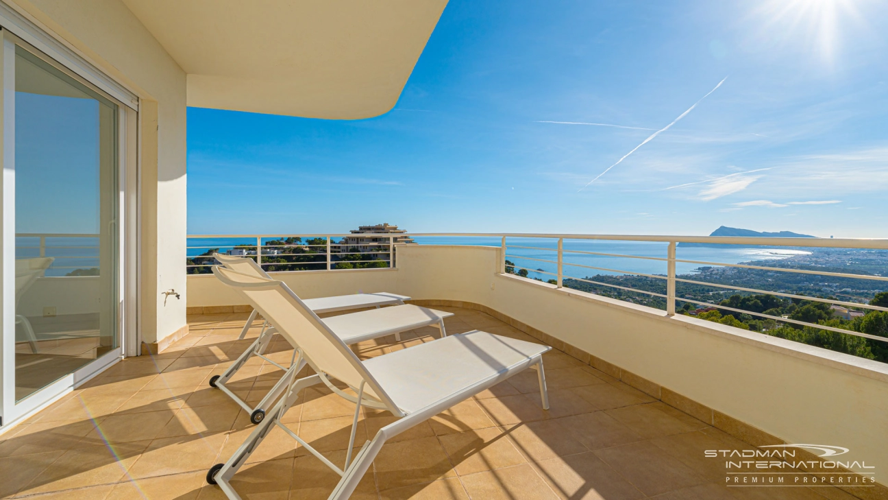 Hoek Appartement met Prachtig Zeezicht in de Sierra de Altea