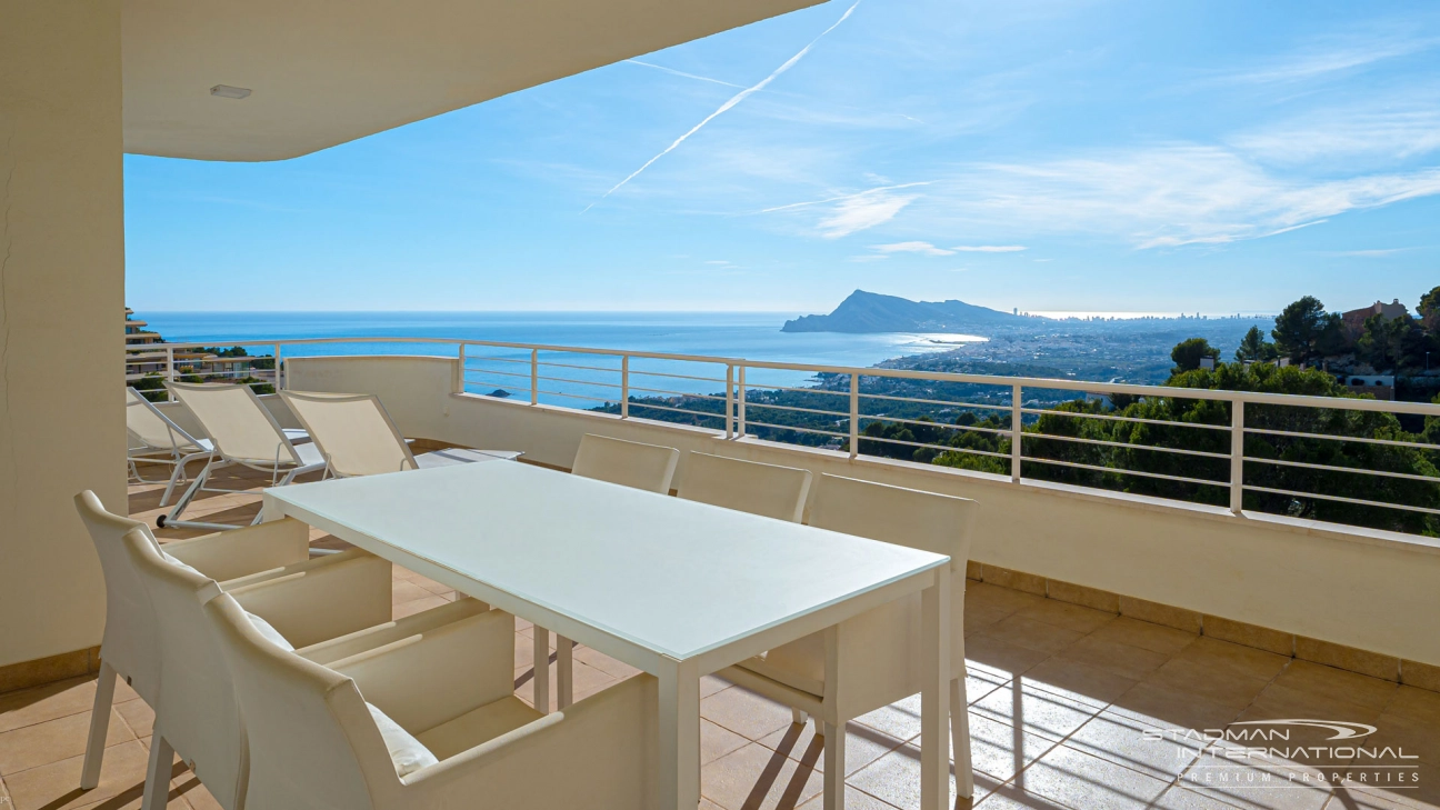 Hoek Appartement met Prachtig Zeezicht in de Sierra de Altea