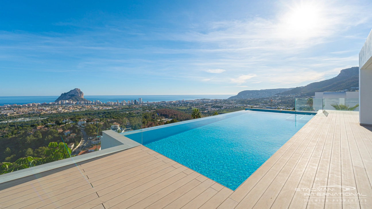 Luxe villa met panoramisch Zeezicht in Calpe