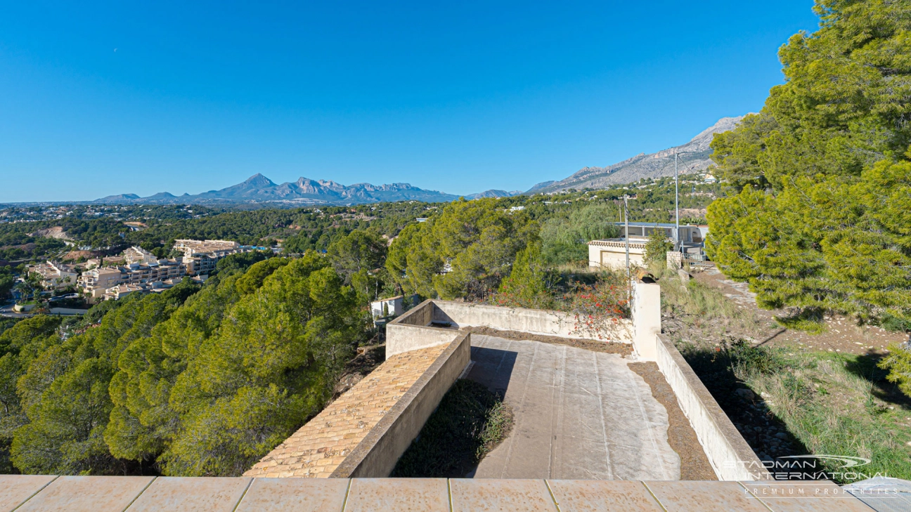 De Loin le Terrain à Bâtir le Plus Exclusif d'Altea
