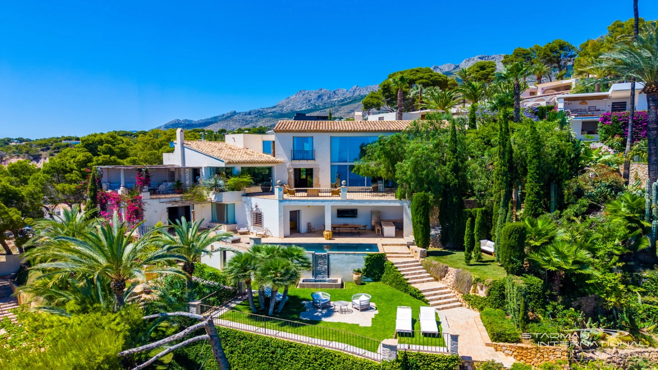 Frontline Villa with Stunning Sea views in Altea