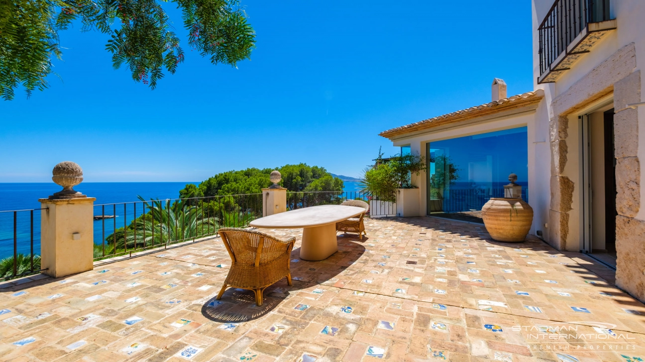 Frontline Villa with Stunning Sea views in Altea