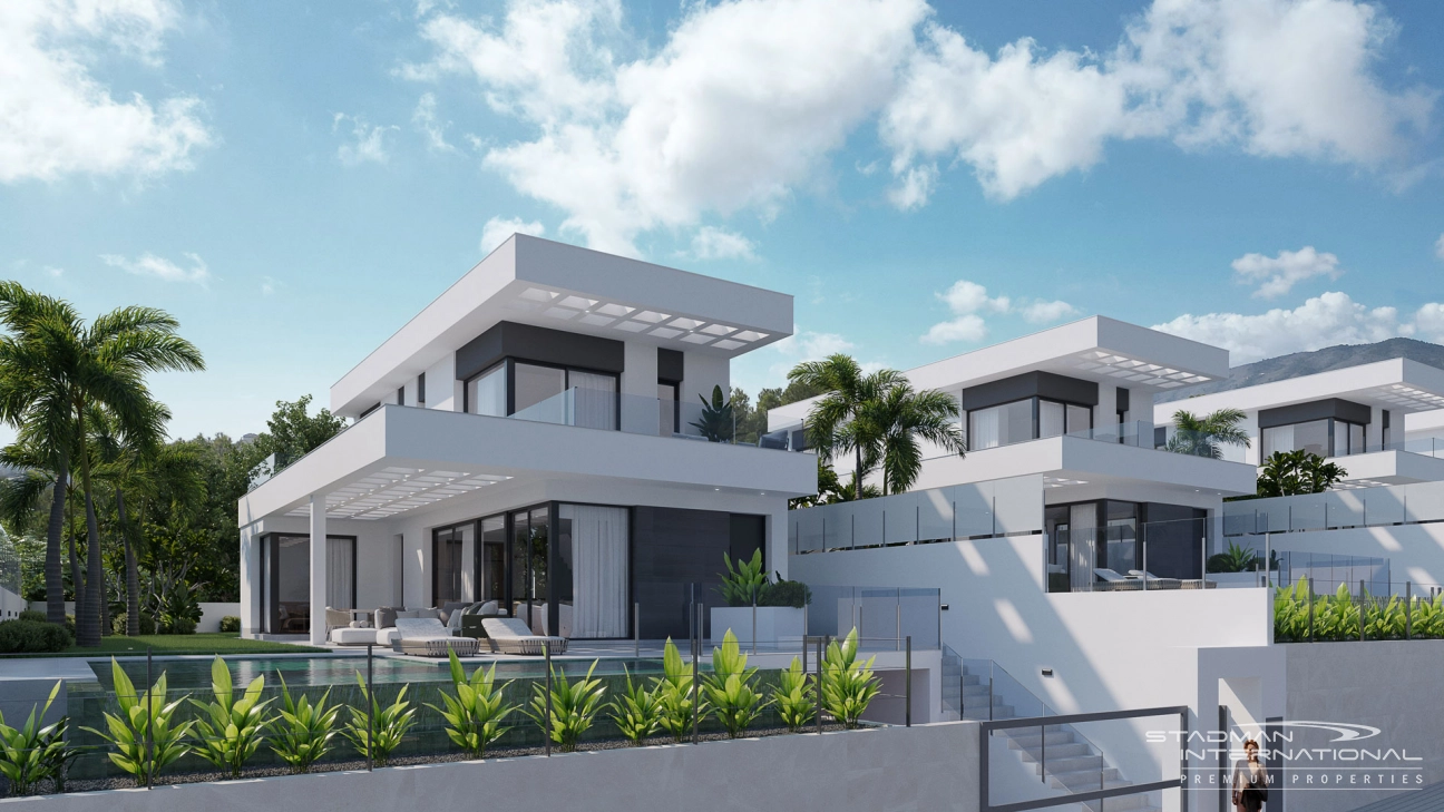 Modern Villas with Panoramic Sea Views in Golf Bahia