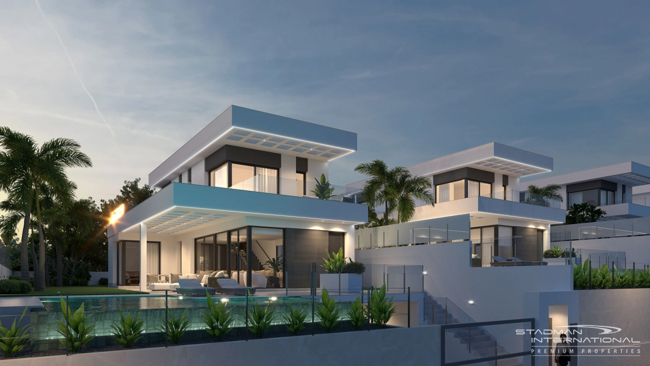 Modern Villas with Panoramic Sea Views in Golf Bahia