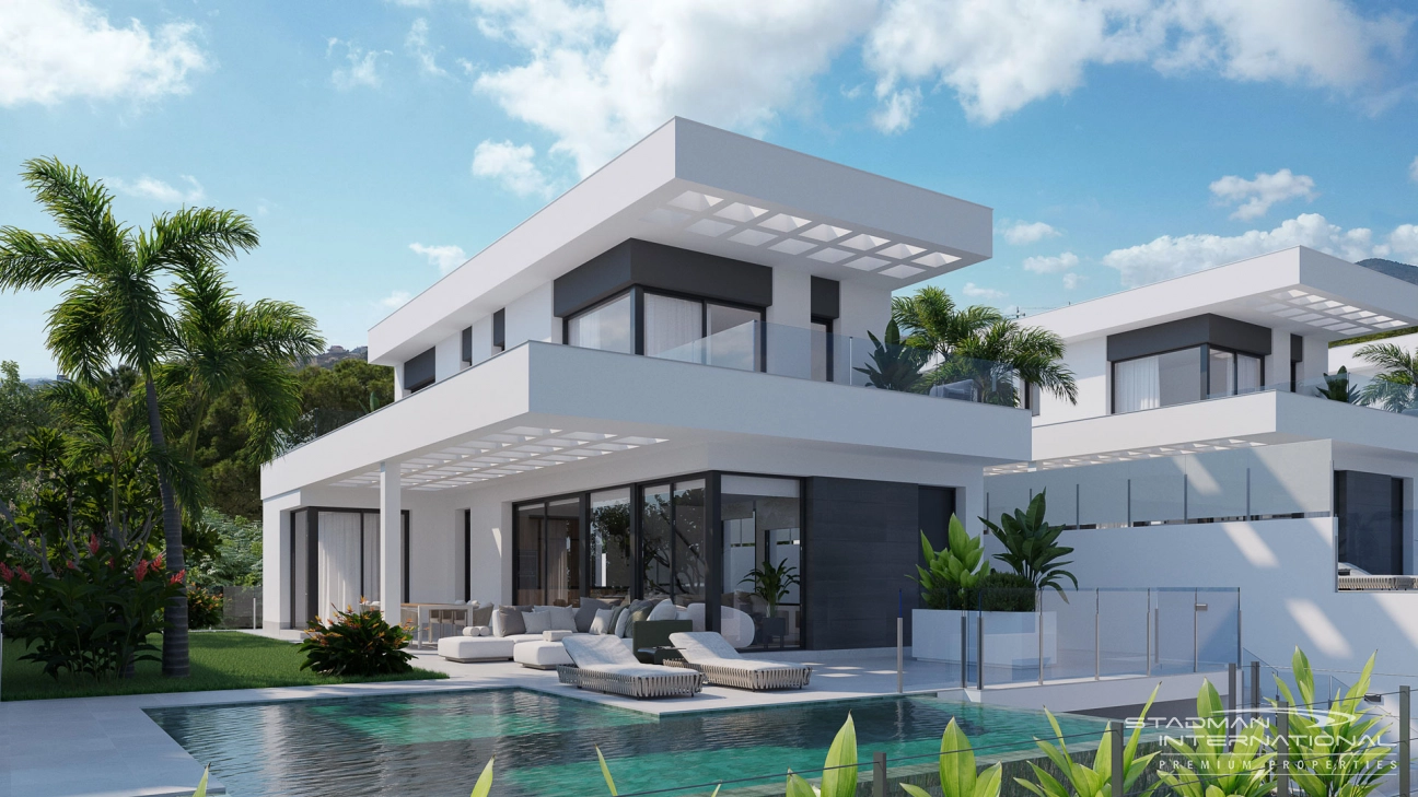 Modern Villas with Panoramic Sea Views in Golf Bahia