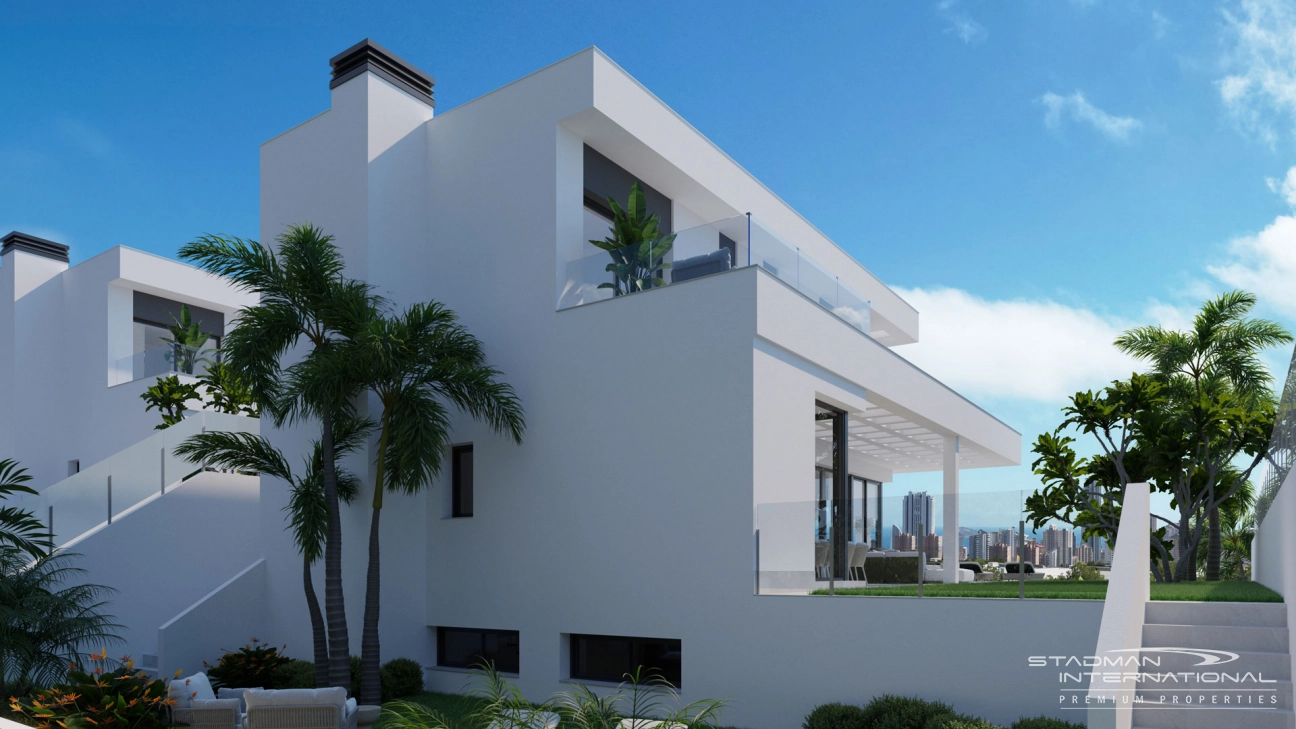 Modern Villas with Panoramic Sea Views in Golf Bahia