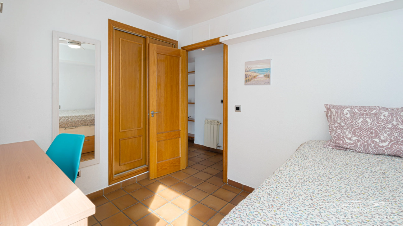 Apartamento en Esquina Junto a la Playa en el Centro de Altea