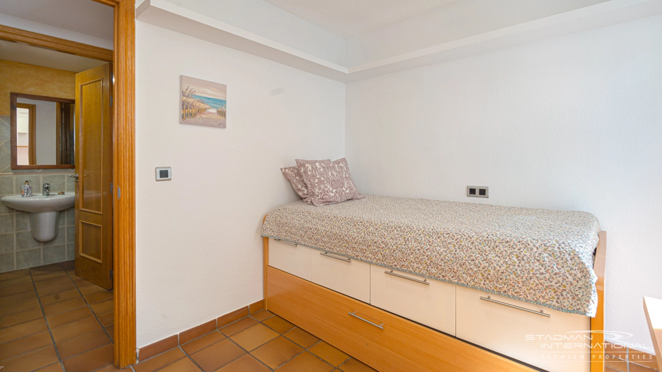 Apartamento en Esquina Junto a la Playa en el Centro de Altea