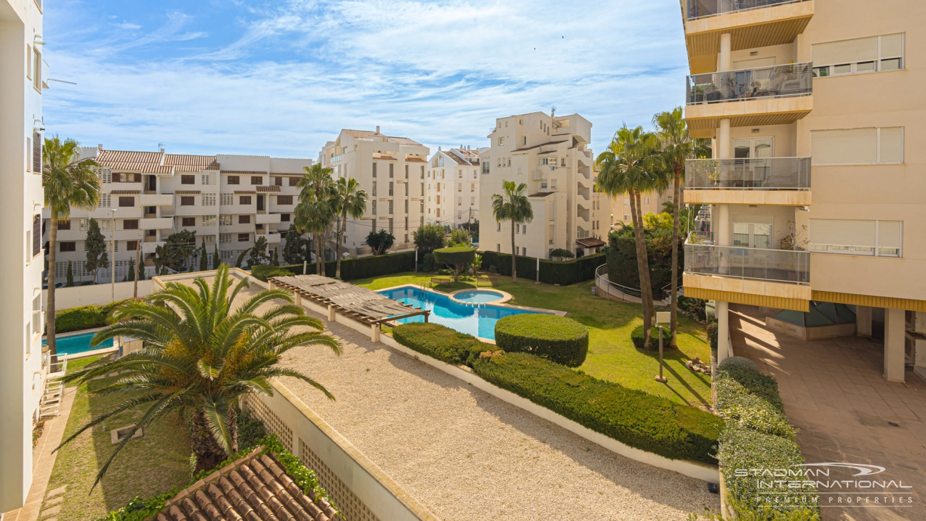 Apartamento en Esquina Junto a la Playa en el Centro de Altea