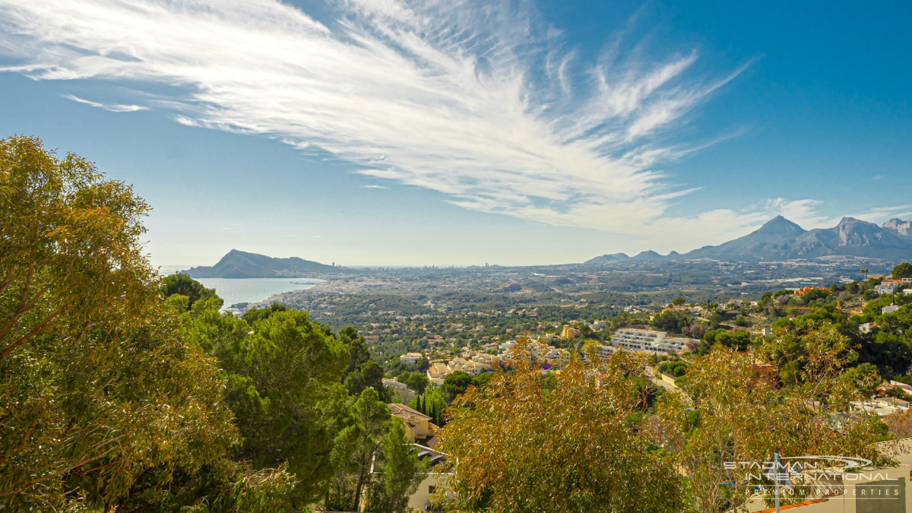 Stilig Ettromsleilighet med Vakker Havutsikt i Sierra de Altea