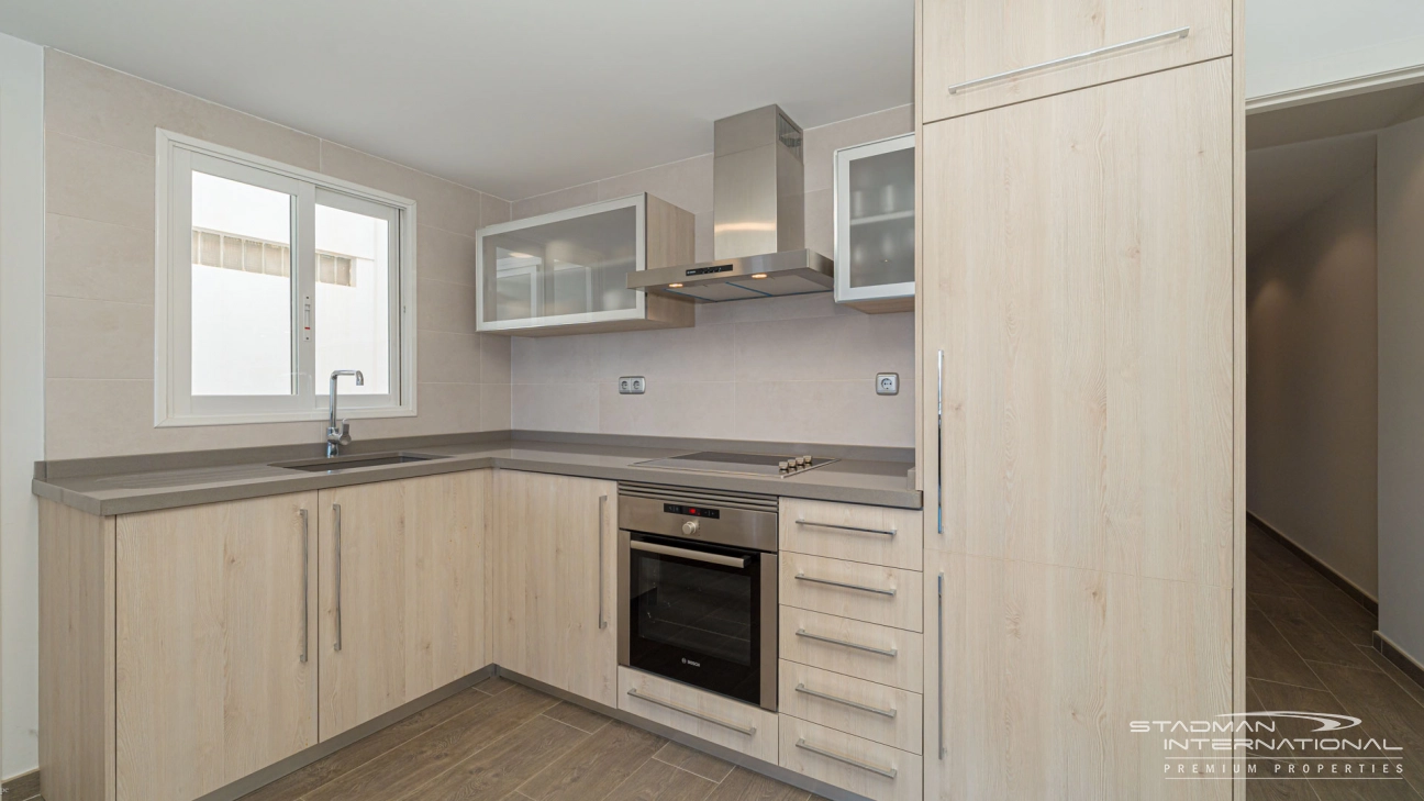 Spacious Apartment with South facing Terrace at the Harbor in Altea