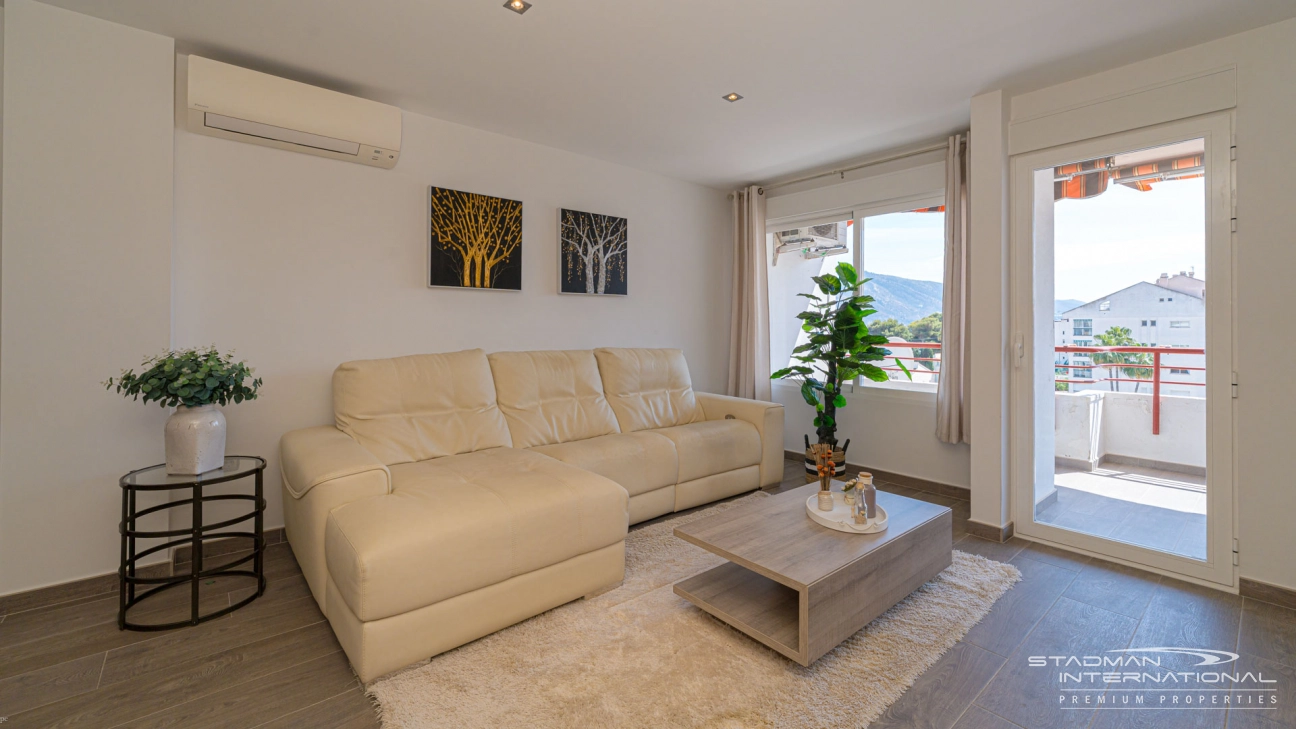 Spacious Apartment with South facing Terrace at the Harbor in Altea