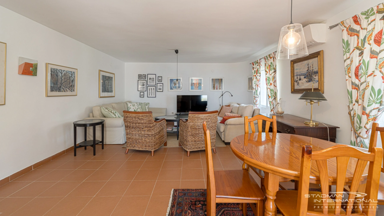 Villa with Guest Apartment and Sea View in the Sierra de Altea