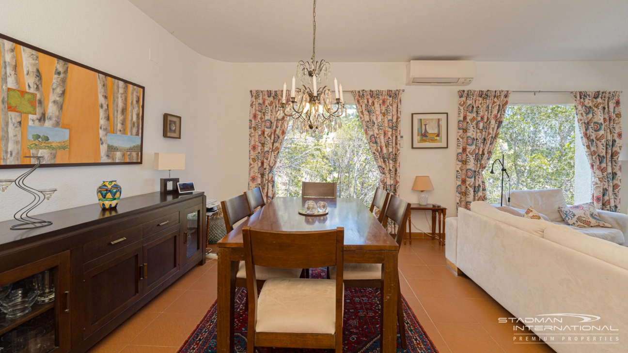 Villa with Guest Apartment and Sea View in the Sierra de Altea