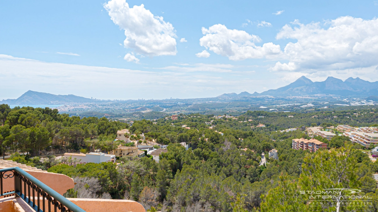 Spacious Duplex Apartment with Beautiful Panoramic Views