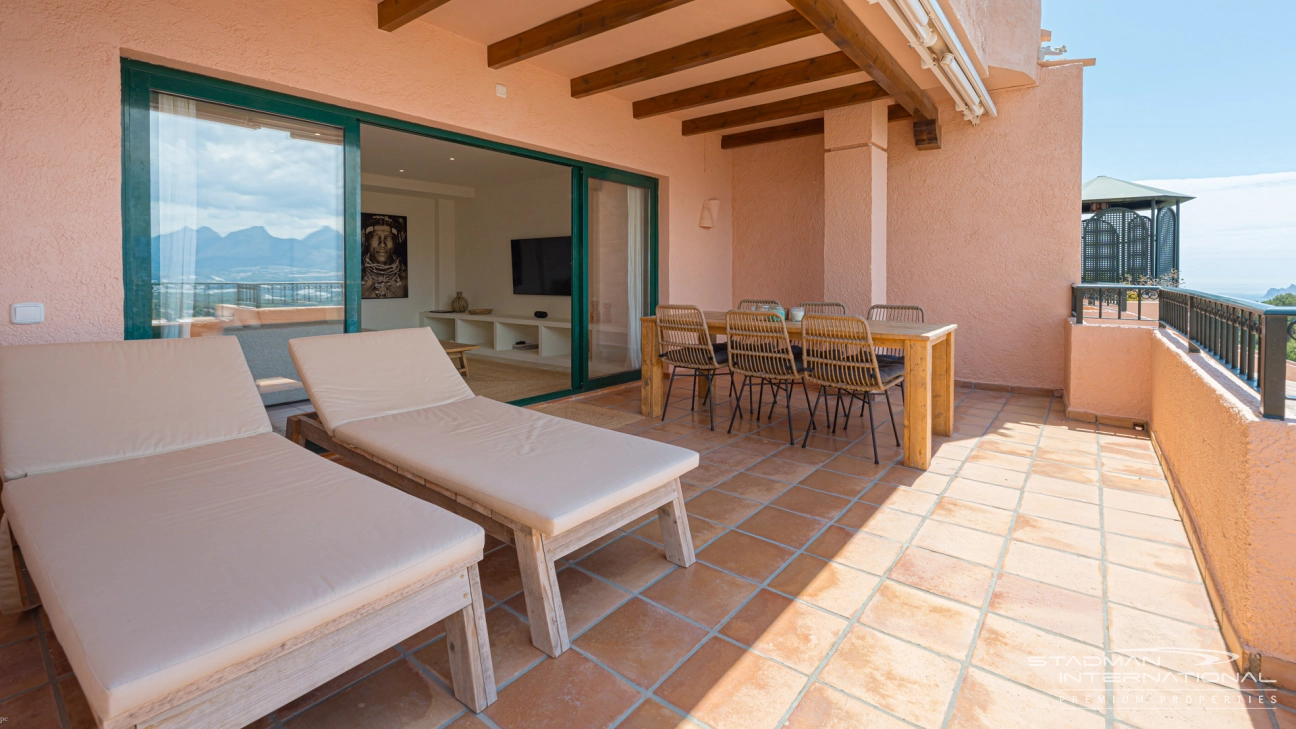 Spacious Duplex Apartment with Beautiful Panoramic Views