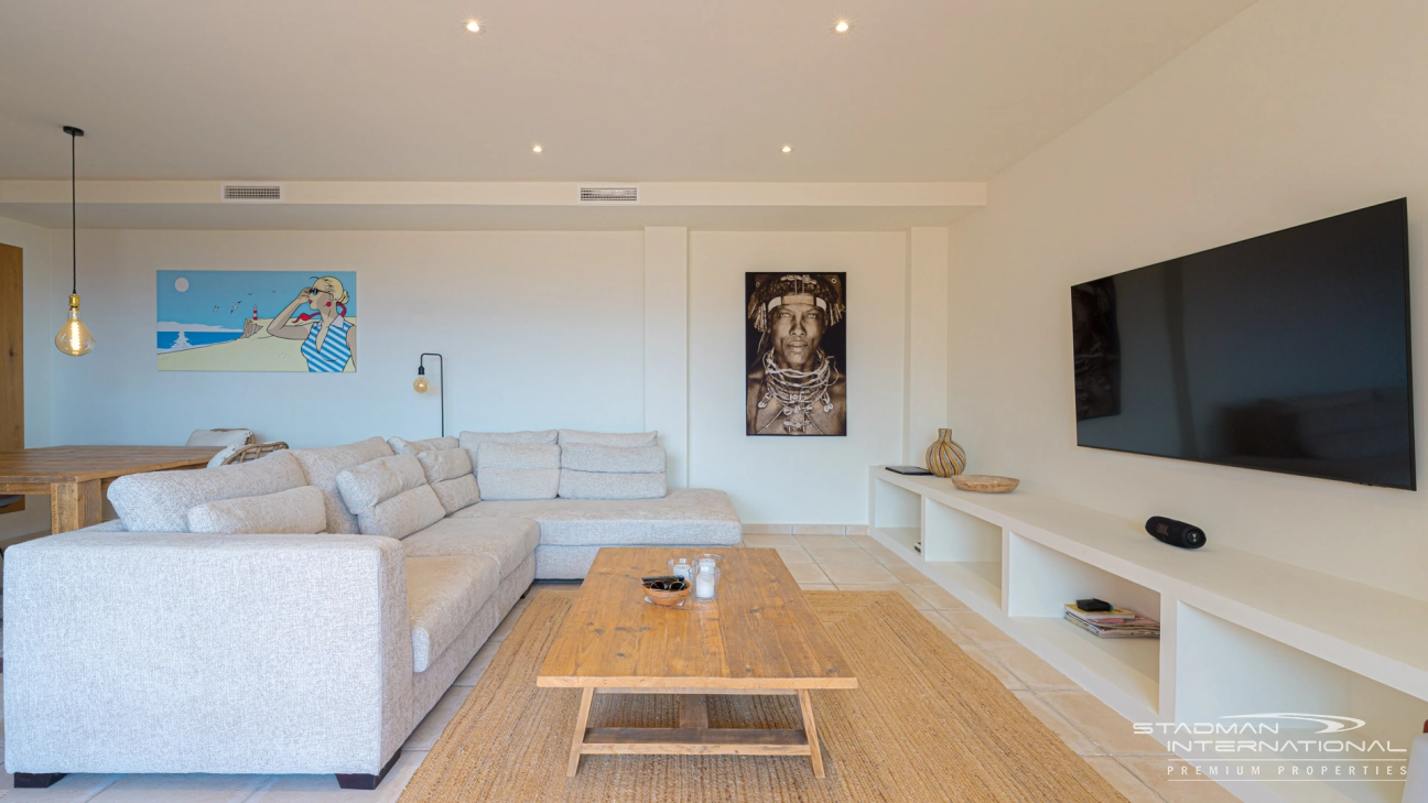 Spacious Duplex Apartment with Beautiful Panoramic Views