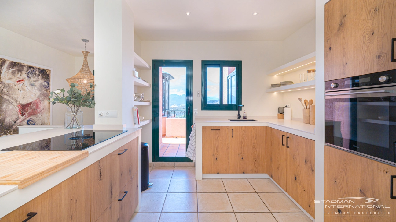 Spacious Duplex Apartment with Beautiful Panoramic Views