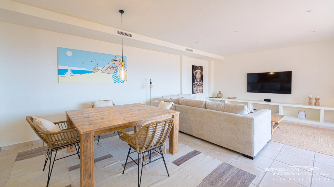 Spacious Duplex Apartment with Beautiful Panoramic Views