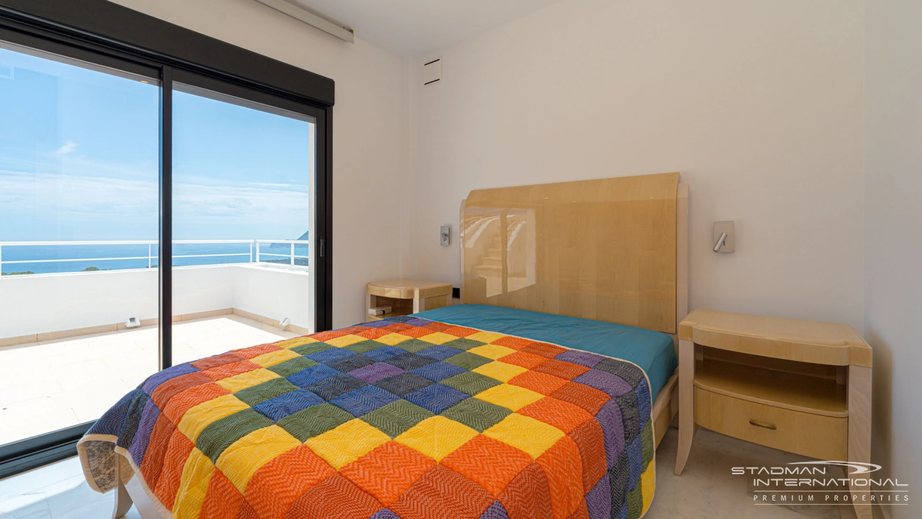 Modern Villa with Fantastic Sea Views in Altea La Vella