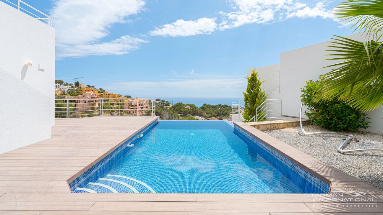Modern Villa with Fantastic Sea Views in Altea La Vella