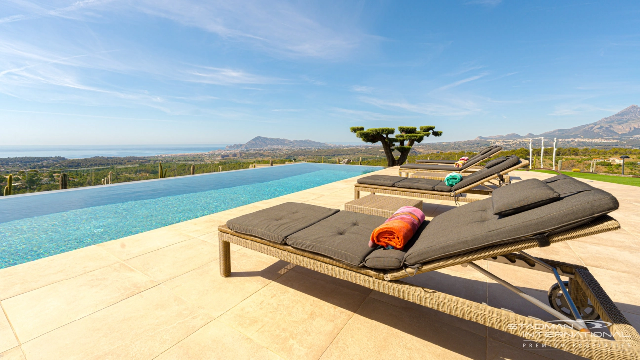 Luxury Sea View Villa on the Best Plot of Altea la Vella