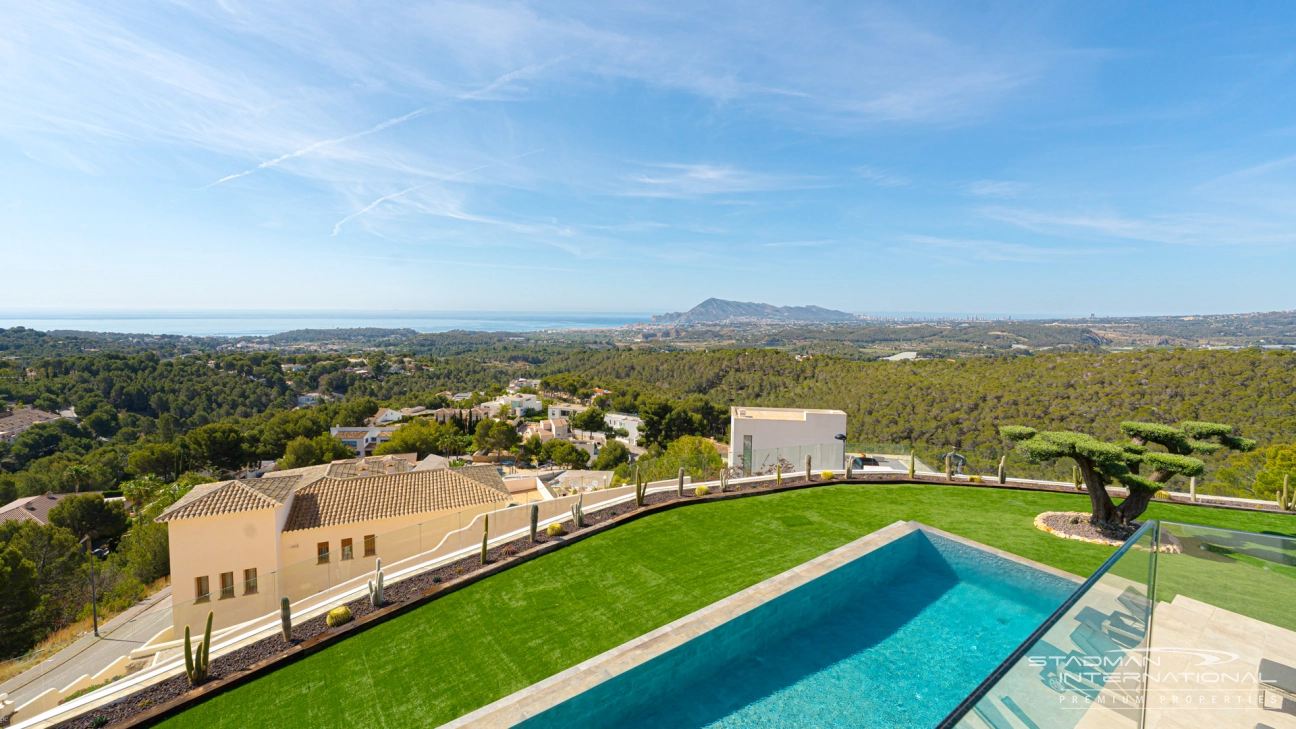 Luxury Sea View Villa on the Best Plot of Altea la Vella