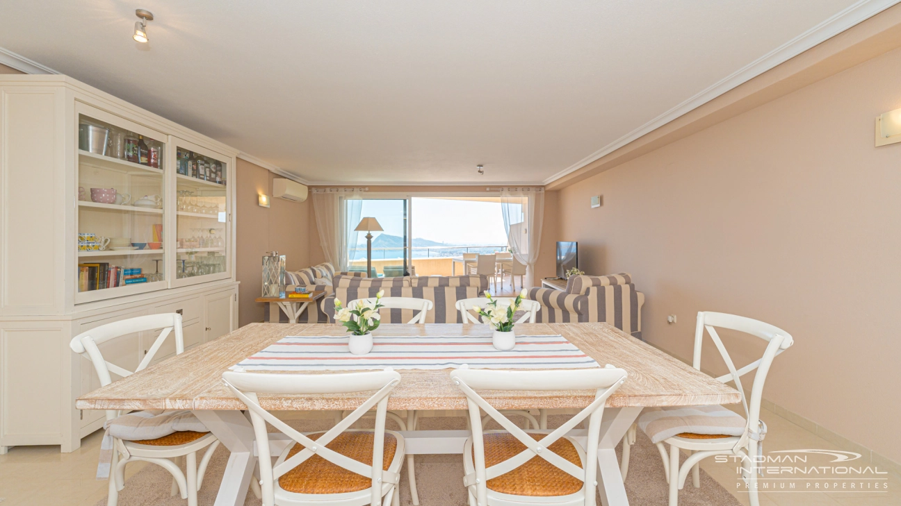 Large Apartment with Beautiful Sea Views in the Sierra de Altea