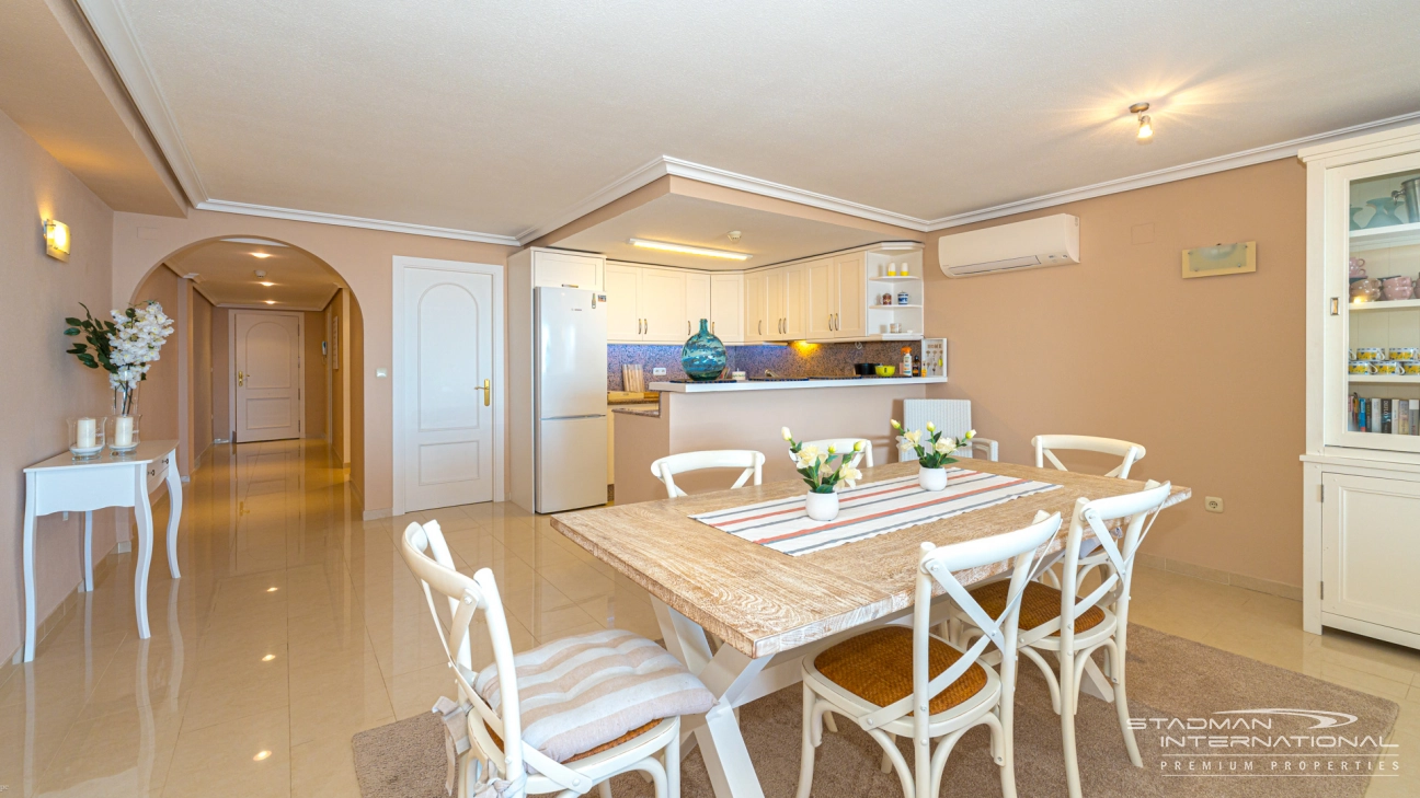 Large Apartment with Beautiful Sea Views in the Sierra de Altea