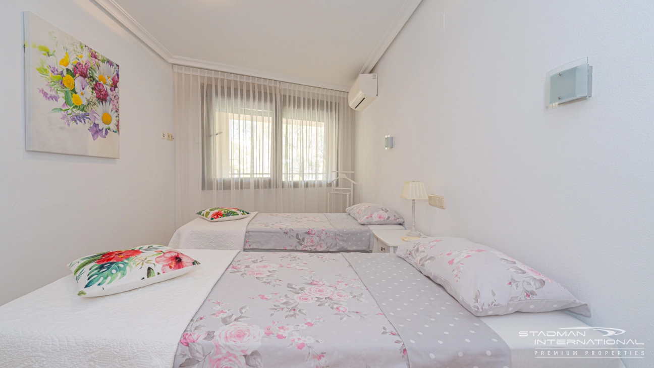 Large Apartment with Beautiful Sea Views in the Sierra de Altea