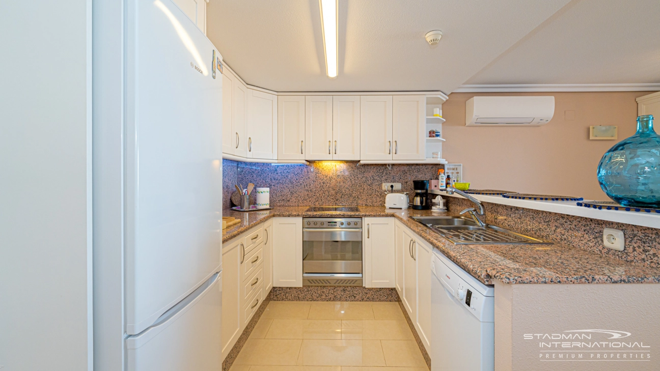 Large Apartment with Beautiful Sea Views in the Sierra de Altea