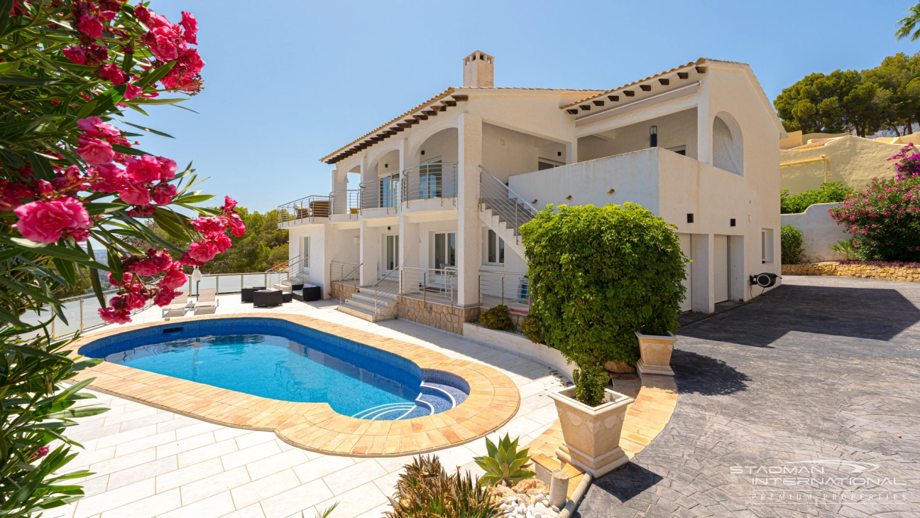 Ruime Villa met prachtig Zeezicht in de Sierra de Altea