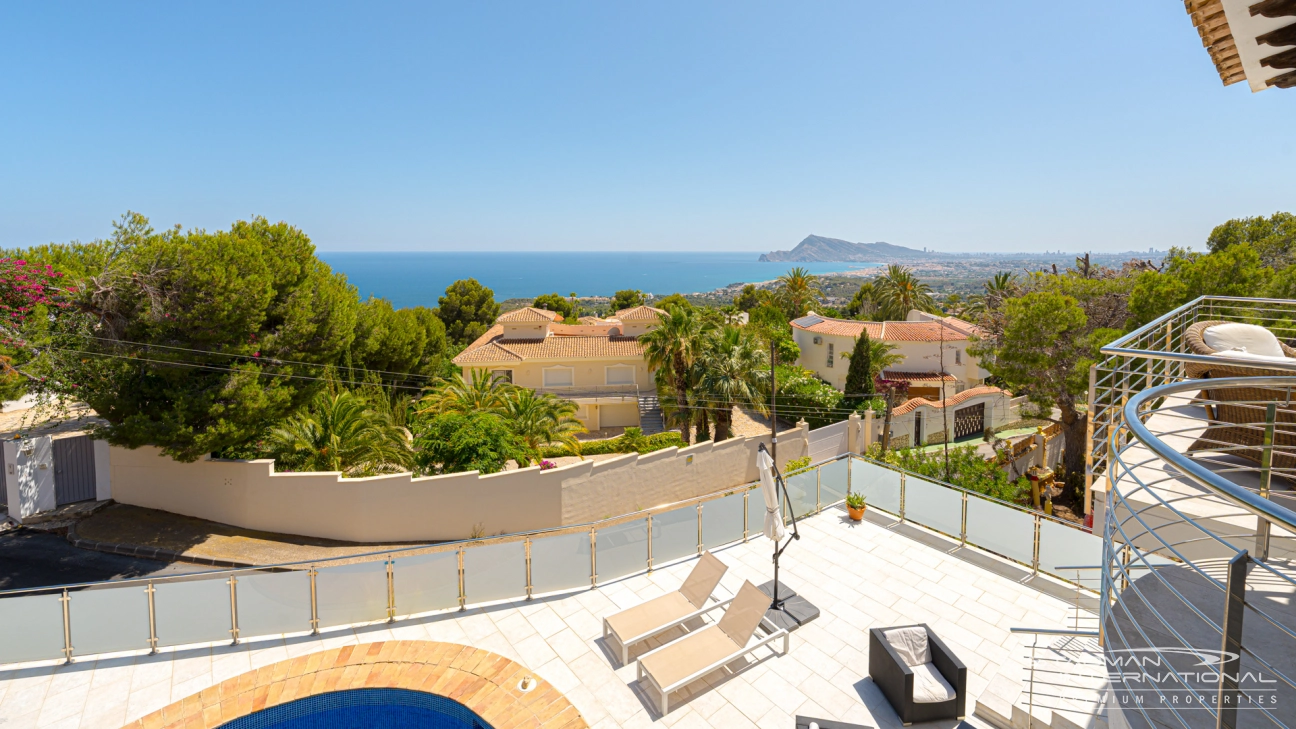 Ruime Villa met prachtig Zeezicht in de Sierra de Altea