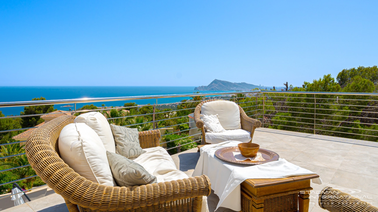 Ruime Villa met prachtig Zeezicht in de Sierra de Altea