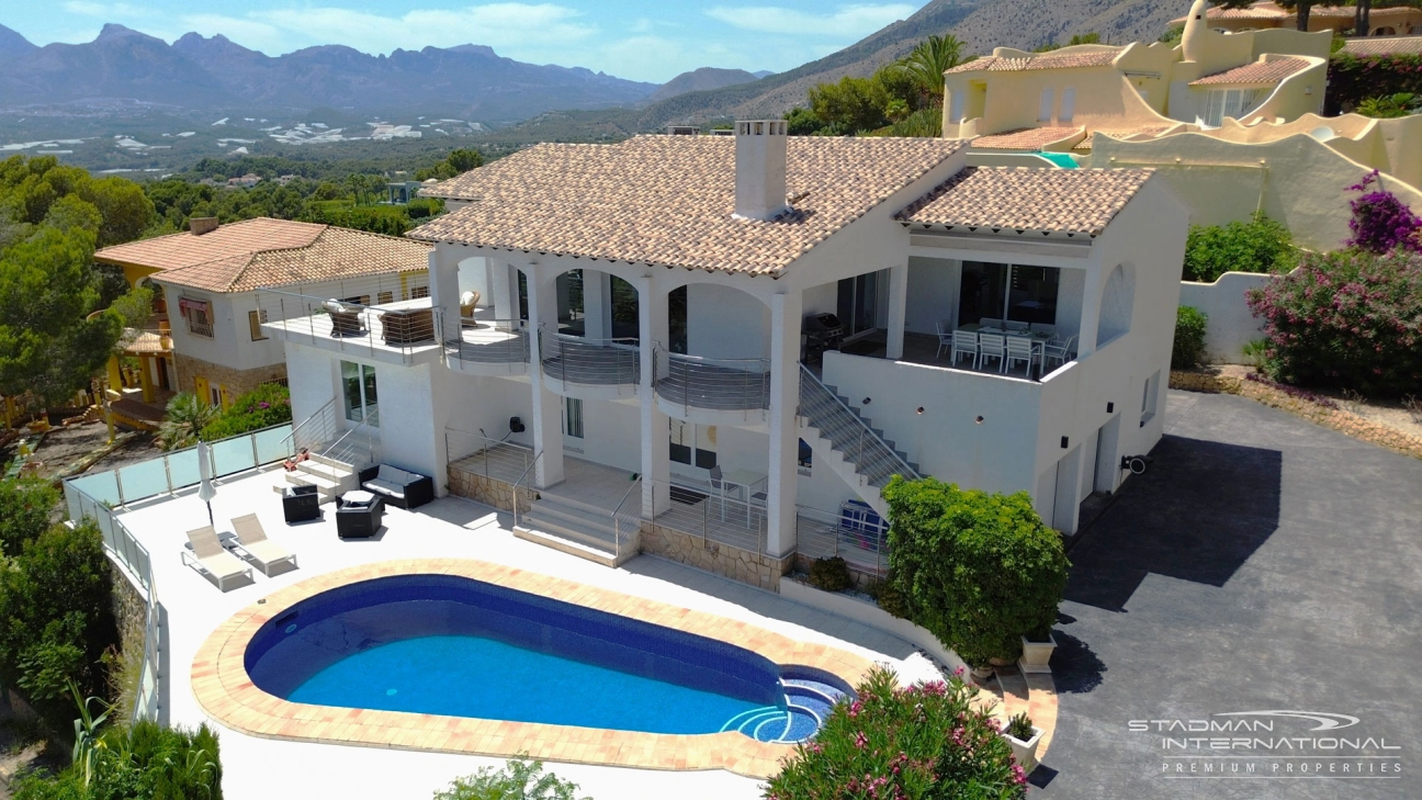 Ruime Villa met prachtig Zeezicht in de Sierra de Altea