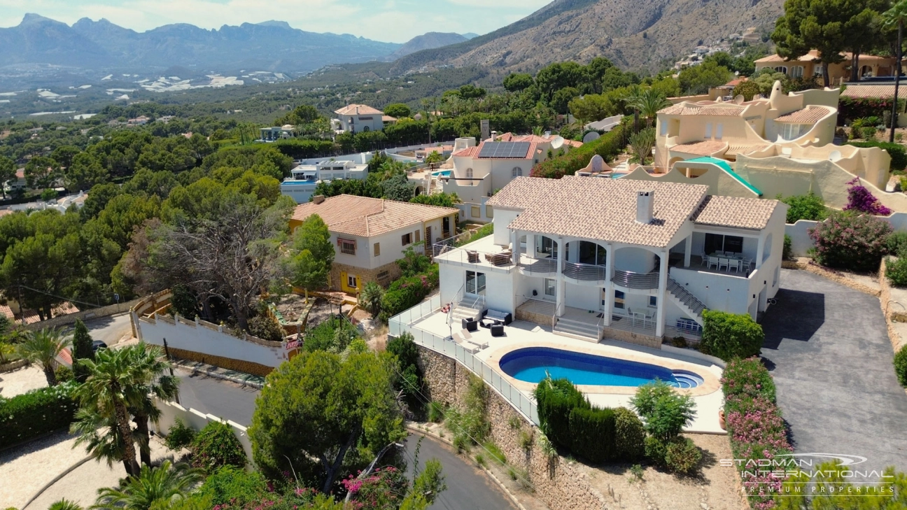 Ruime Villa met prachtig Zeezicht in de Sierra de Altea
