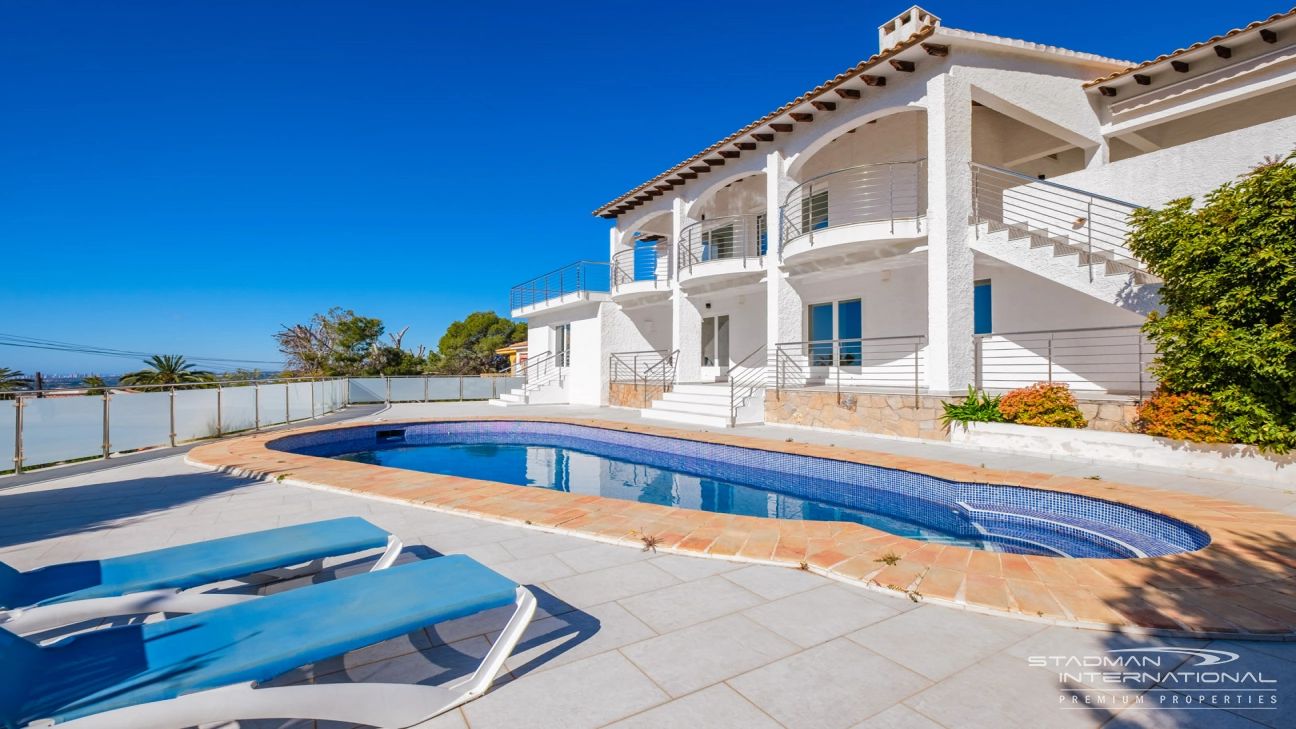 Große Villa mit herrlichem Meerblick in der Sierra de Altea