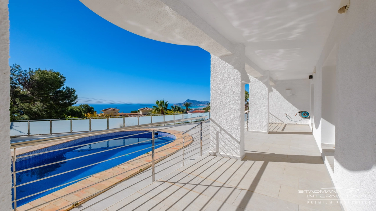 Große Villa mit herrlichem Meerblick in der Sierra de Altea