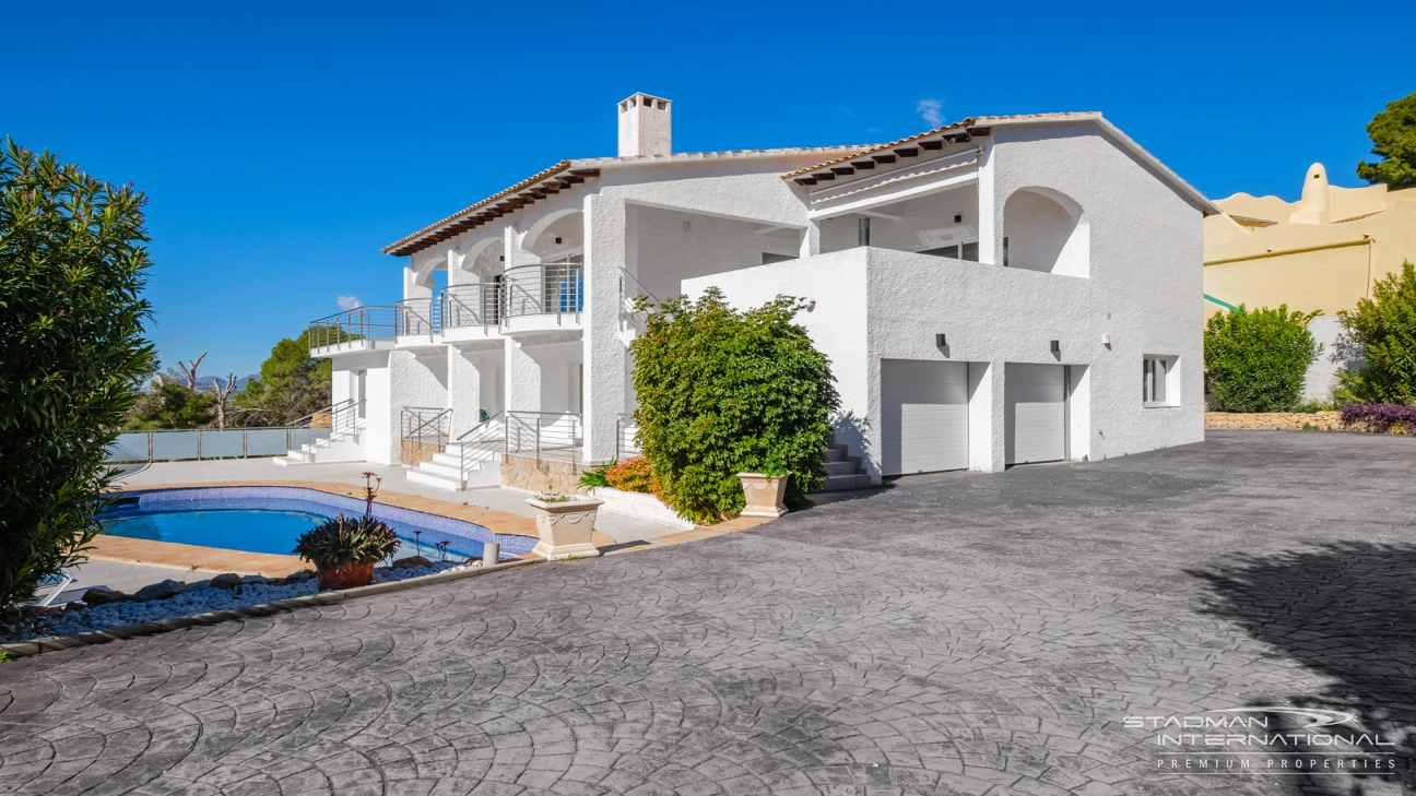 Große Villa mit herrlichem Meerblick in der Sierra de Altea