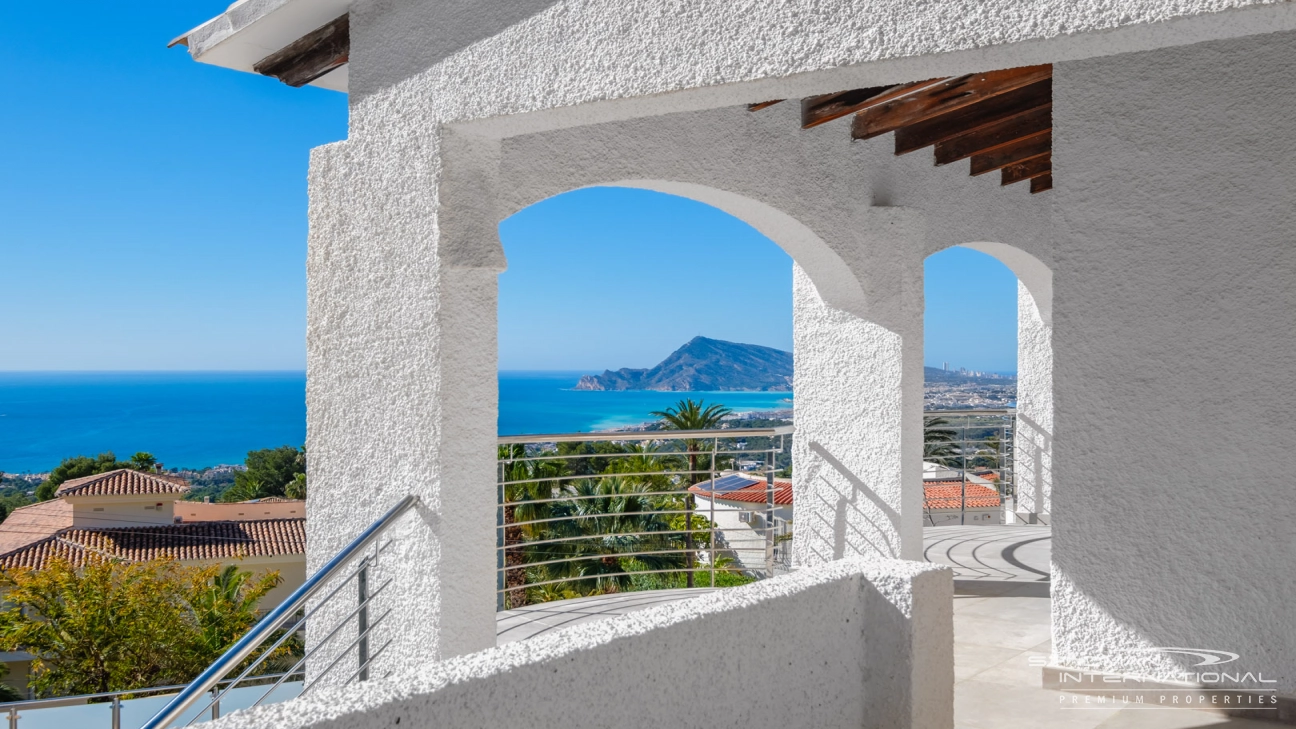 Große Villa mit herrlichem Meerblick in der Sierra de Altea