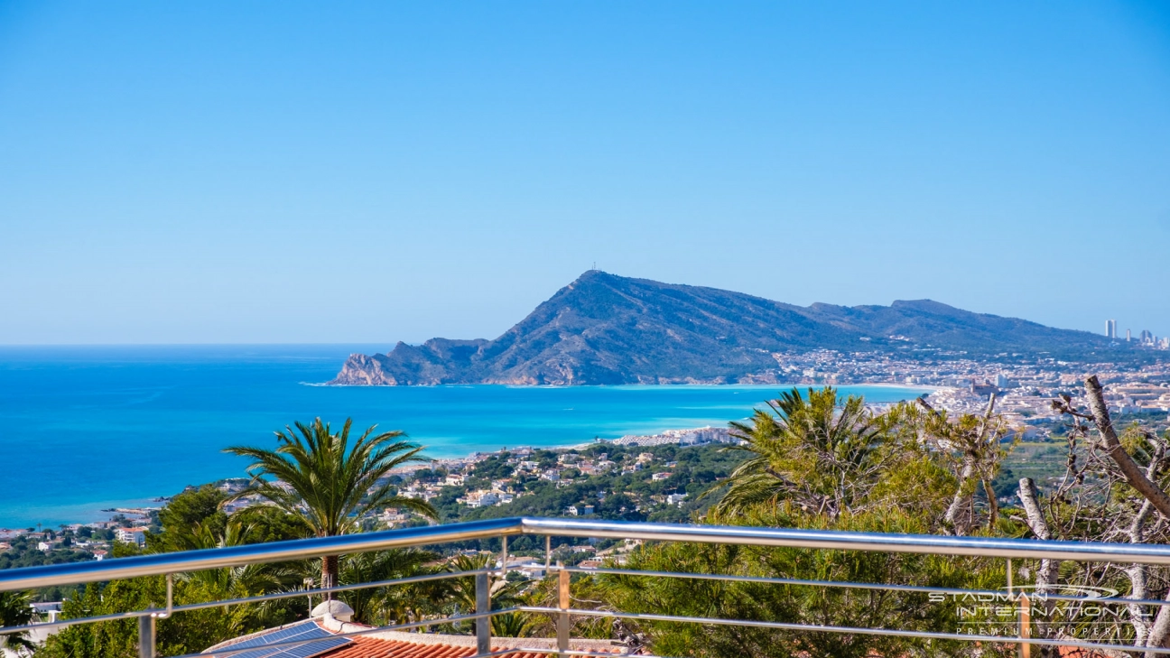 Große Villa mit herrlichem Meerblick in der Sierra de Altea