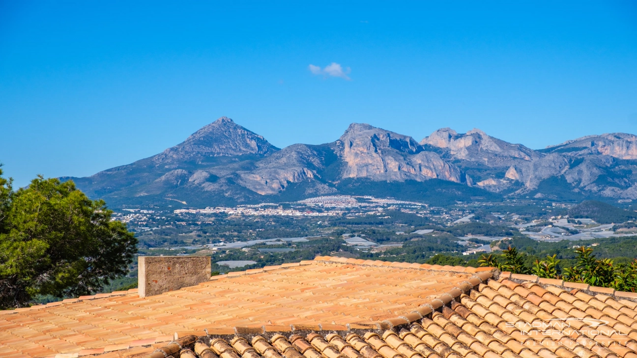 Große Villa mit herrlichem Meerblick in der Sierra de Altea