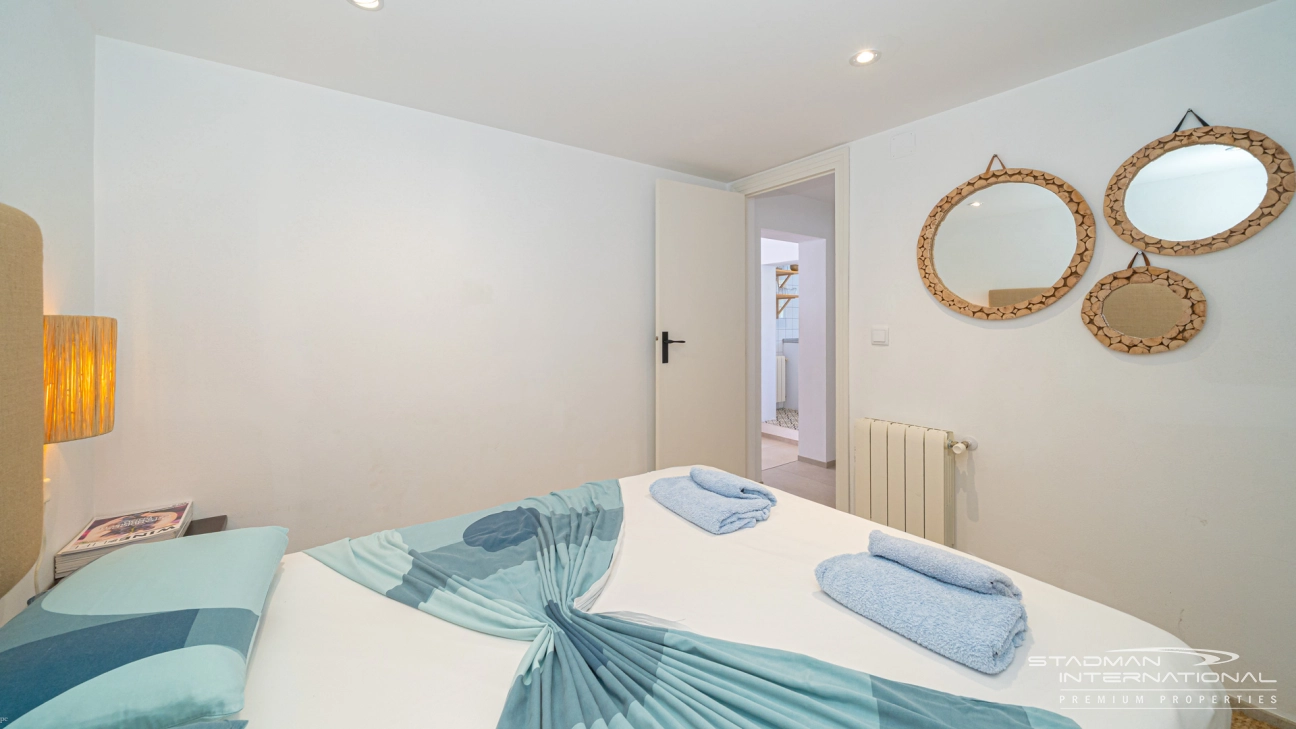 Renovert Villa med Gjesteleilighet nær Stranden i La Olla