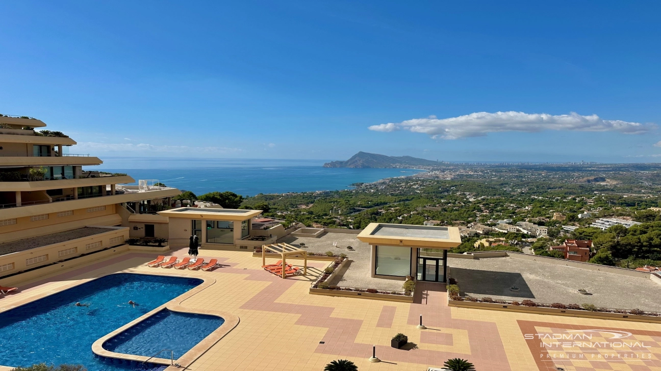 Precioso Ático con Fantásticas Vistas al Mar en Altea