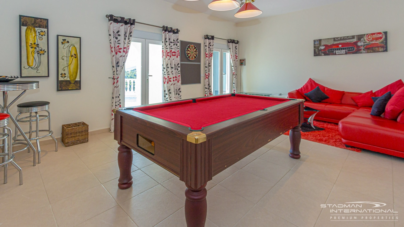 Atemberaubende Villa mit herrlichem Meerblick in Altea Hills