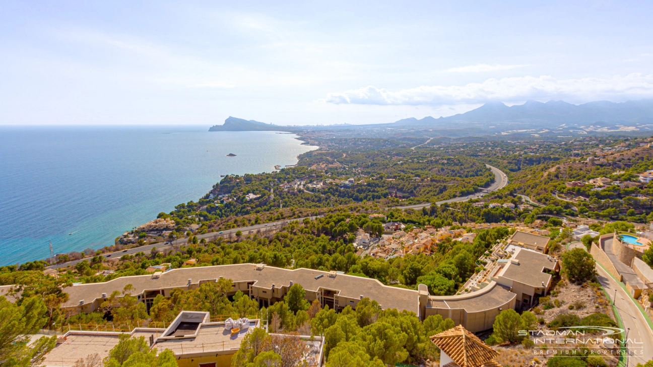 Atemberaubende Villa mit herrlichem Meerblick in Altea Hills